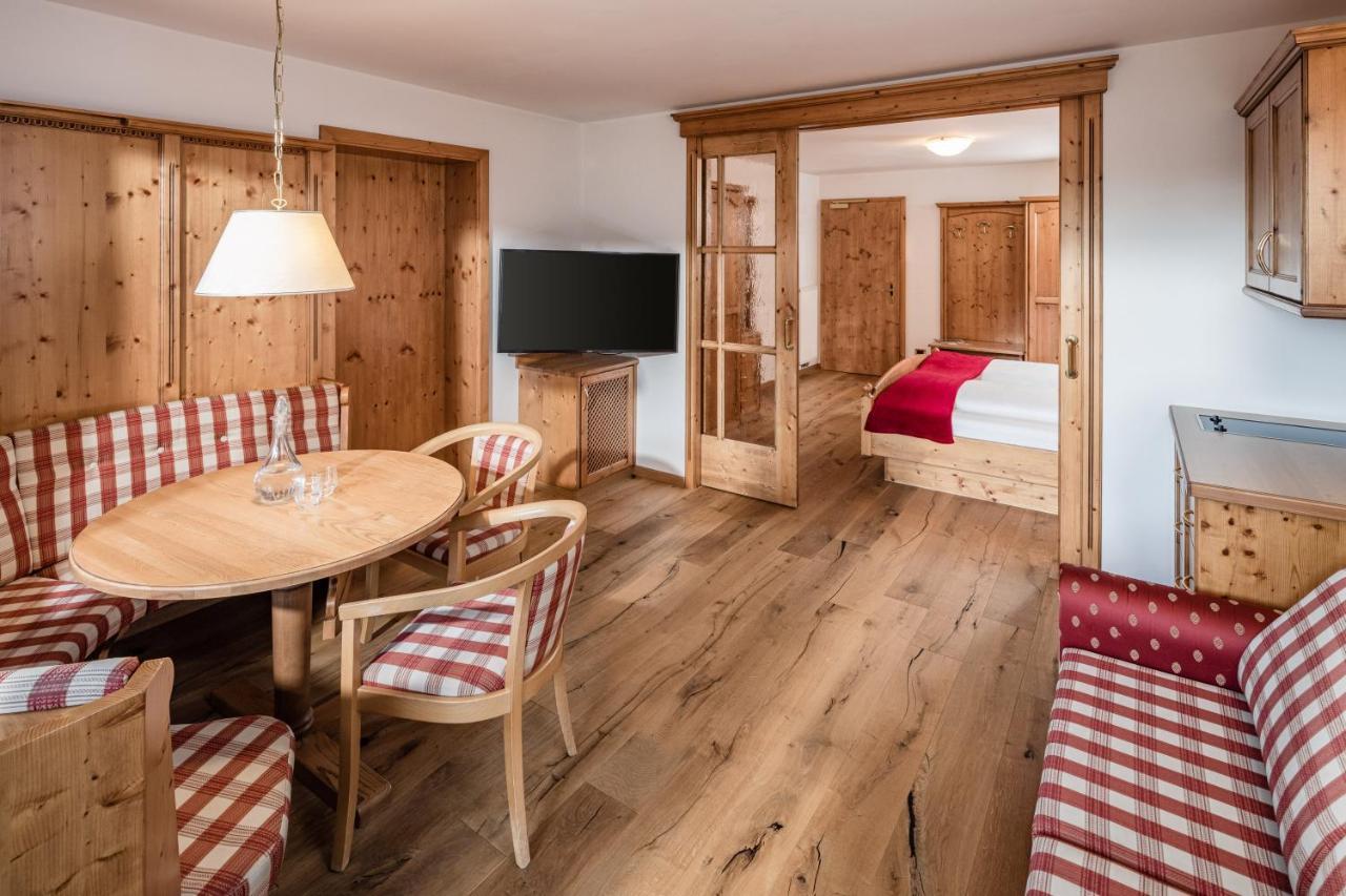 Hotel Saltauserhof Buitenkant foto