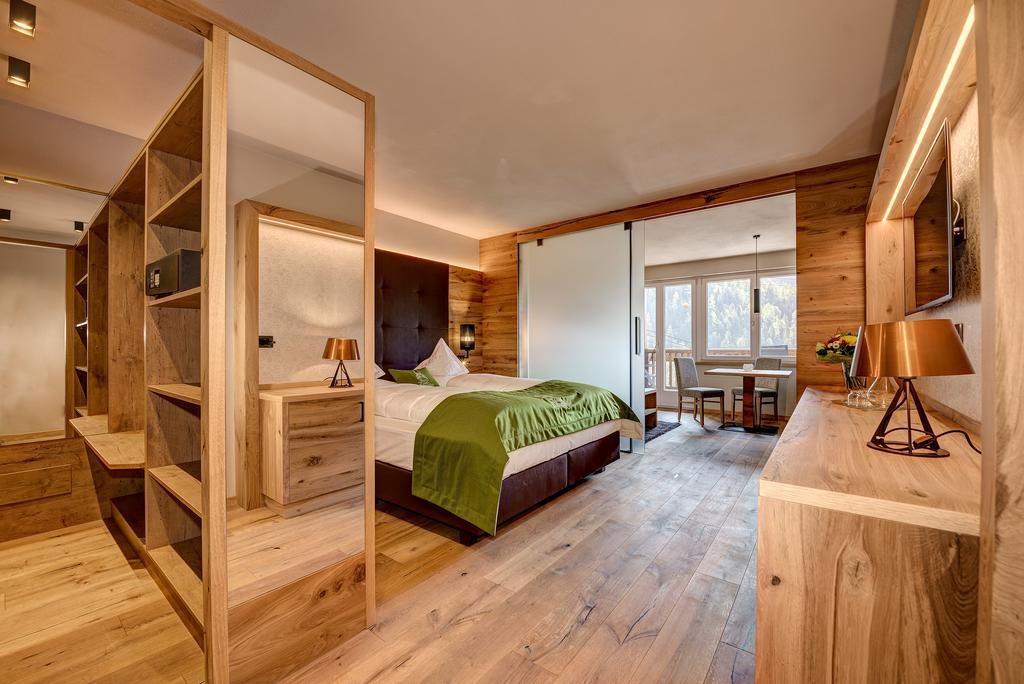 Hotel Saltauserhof Buitenkant foto